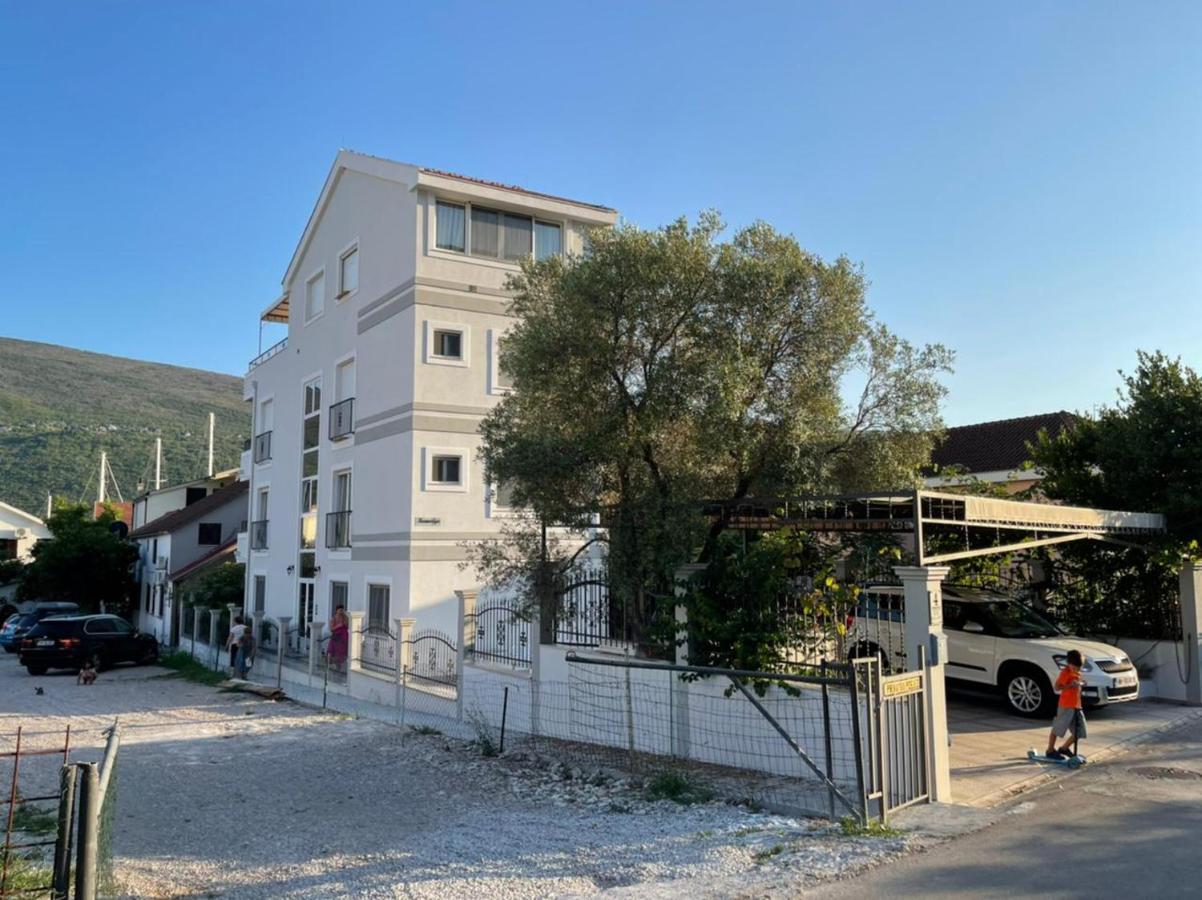 Kamelija Lux Apartment Thenovici Exterior photo